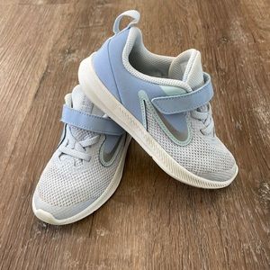 Nike sneakers toddler girl size 10